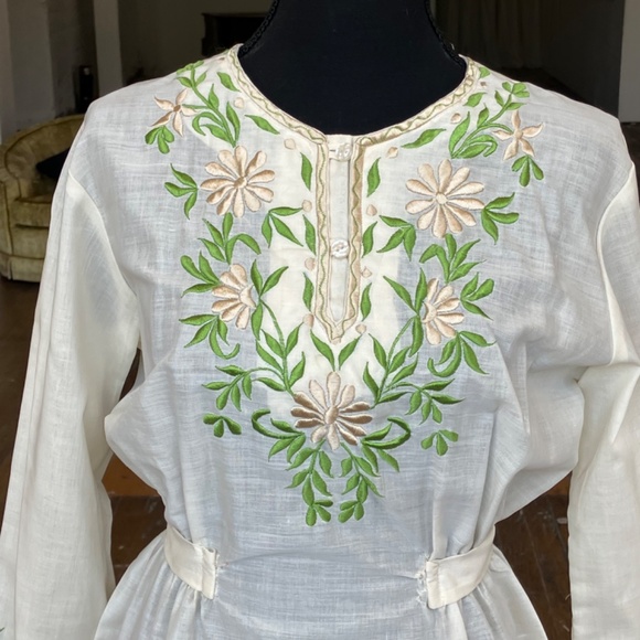 Vintage sixties anembroidered Green floral boho top - Picture 10 of 12